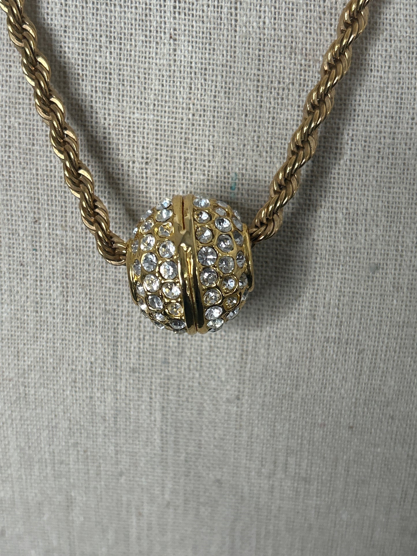 Retro Rhinestone Ball Necklace
