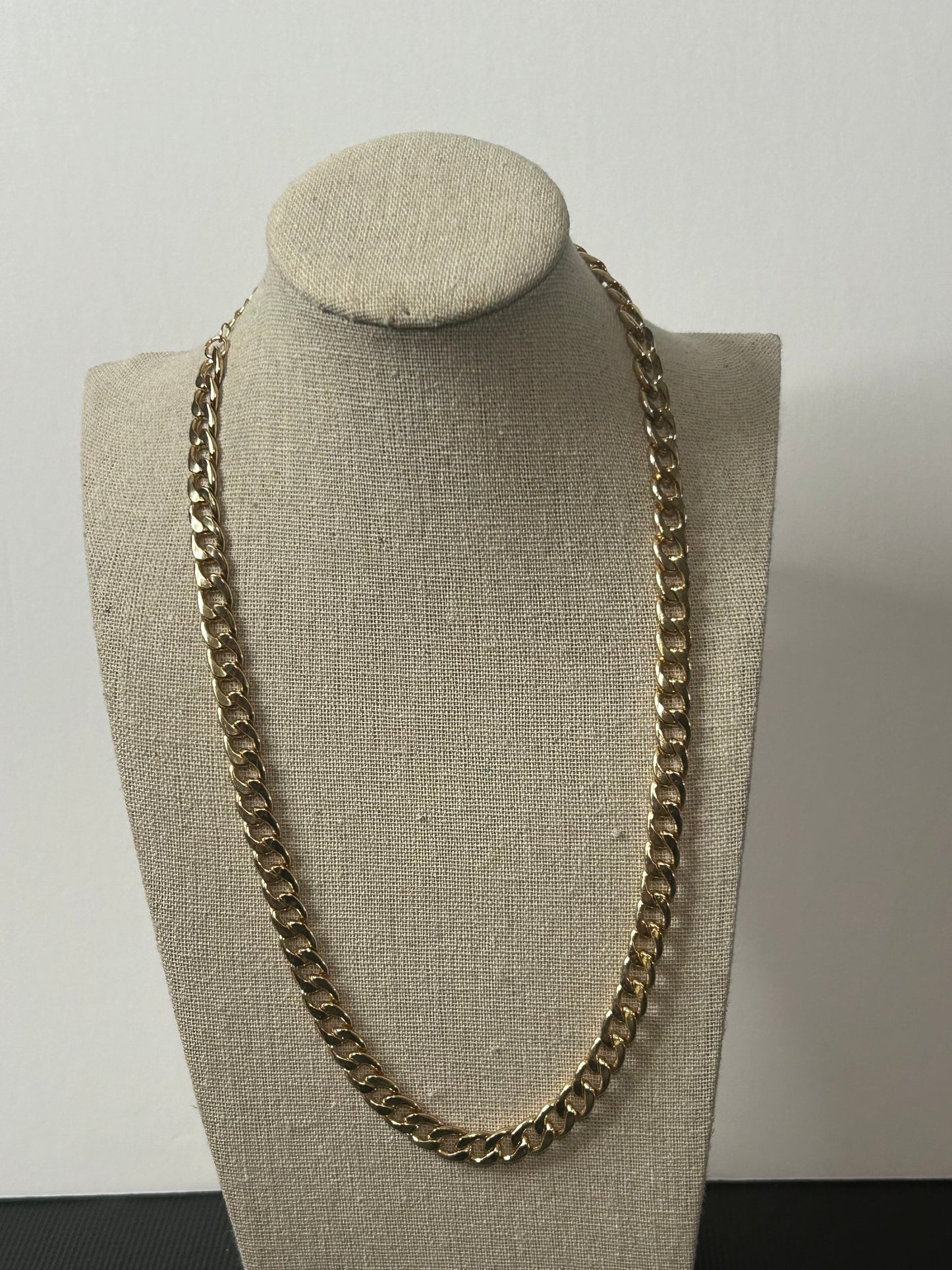 Chain Link Necklace - Gold