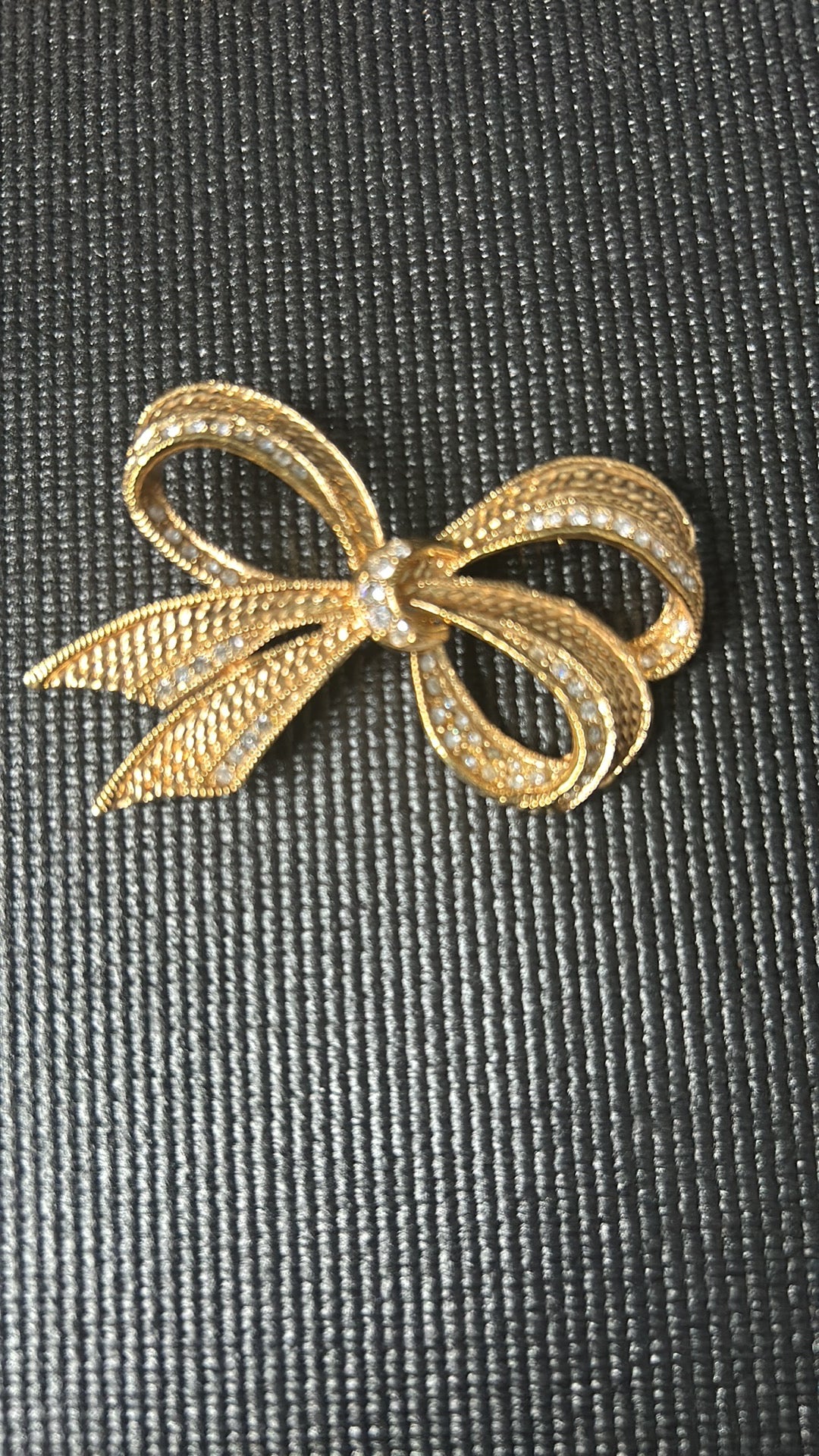 Signed- Vintage Rhinestone Brooch