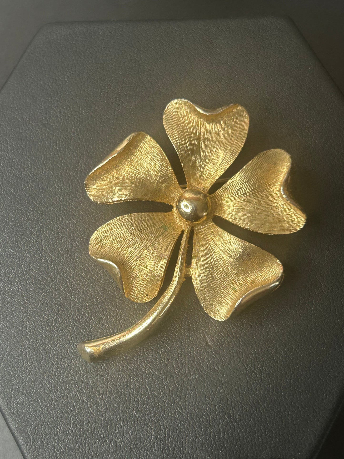 Vintage 5 Leaf Clover Brooch