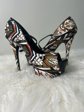 Load image into Gallery viewer, PL ~Alba Shoes Black/White

