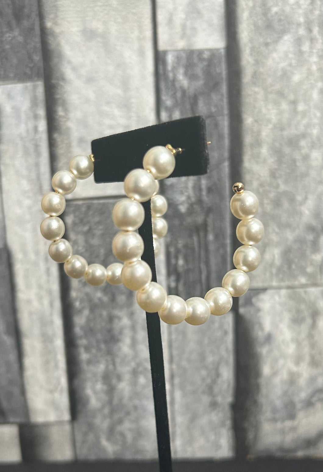 Pearl Hoop Earrings (Medium)